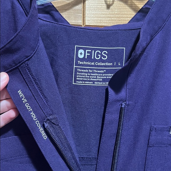 FIGS RAFAELA CARGO SCRUB JUMPSUIT DEEP PURPLE SIZE LARGE - Picture 4 of 7